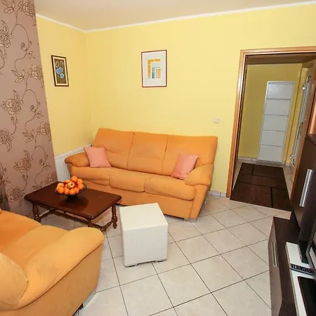 Apartment Ljubica *